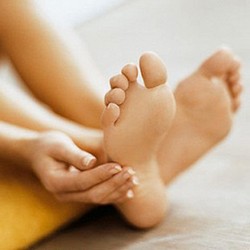 Делаем правильно массаж ног